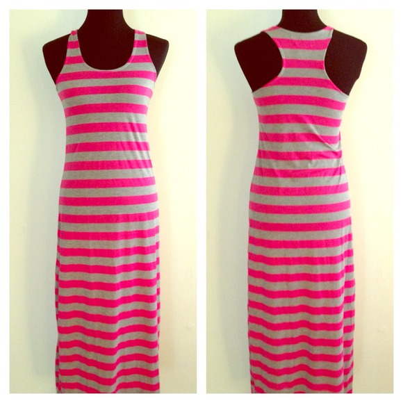 Dresses & Skirts - NWT Pink & Gray Long Maxi Sz M