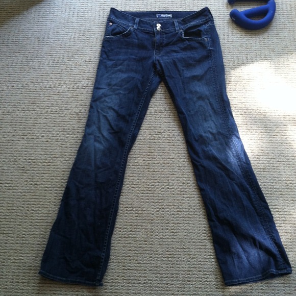 Hudson's size 32