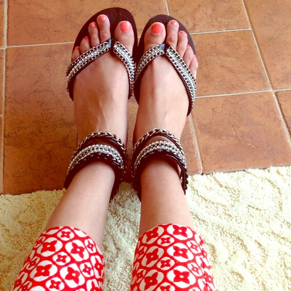 Trendy Summer Sandals NWOT