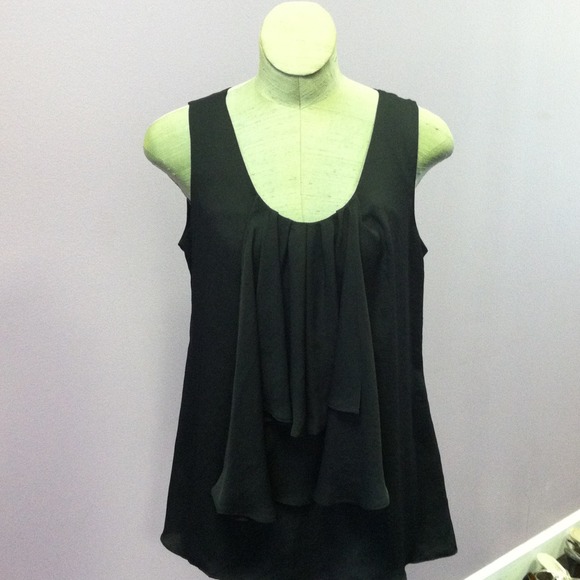 Aqua black top