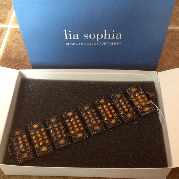 ((Bundle)) Lia Sophia Bracelets.