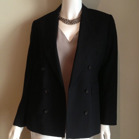 Gucci Jackets & Blazers - ❤FInal Reduction Gucci pinstripe jacket