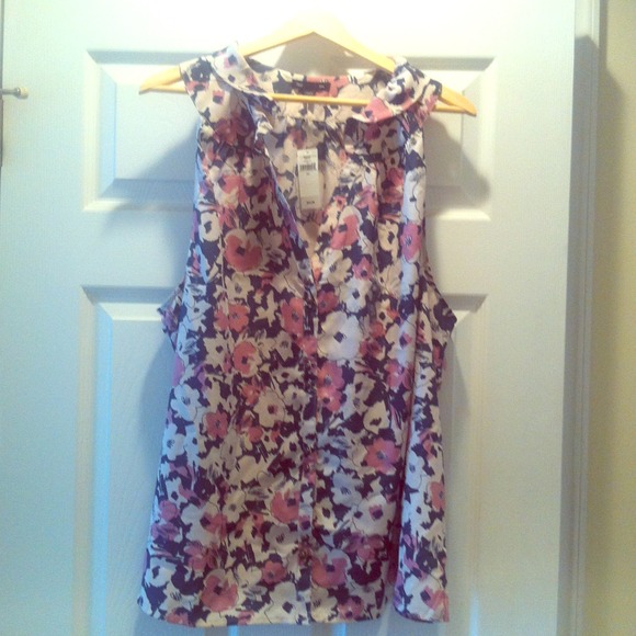 GAP floral tank
