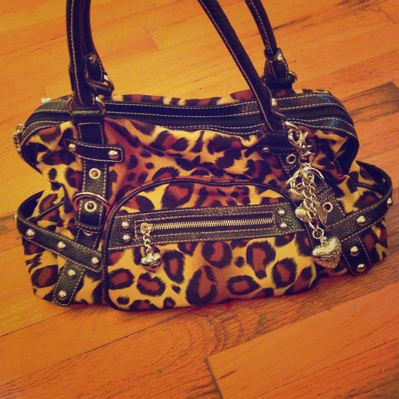Leopard purse (On Hold)