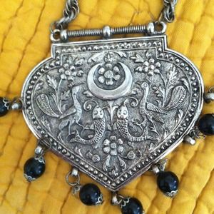 Fantastic old heavy silver neckless