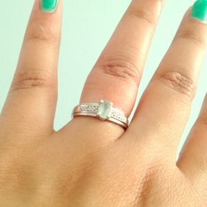 10k white gold ring