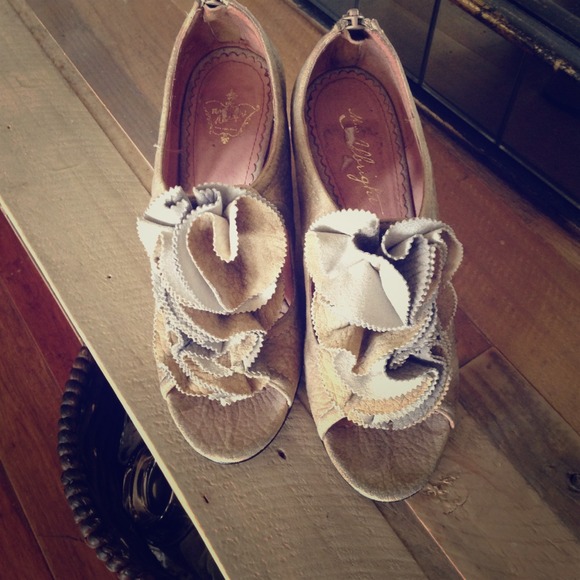 Anthropologie heels