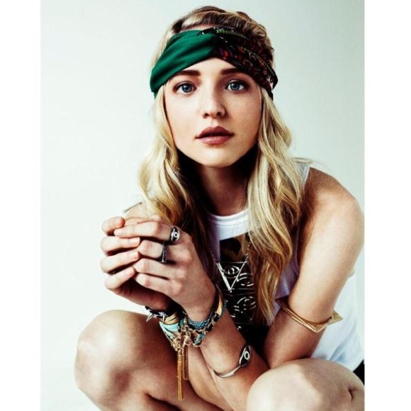 Neon Leather tassel bracelet - Picture 3 of 3