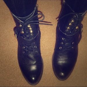 Like new combat boots
