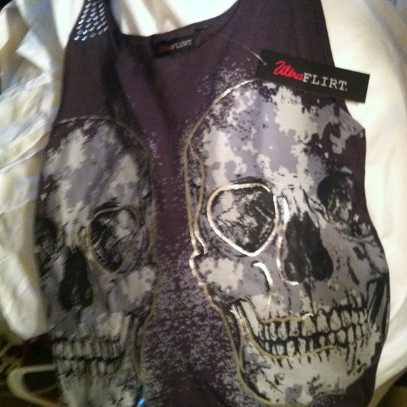 Skull shirt