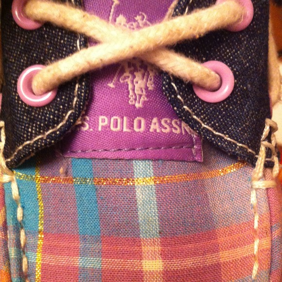 Ralph Lauren slide on shoes! - Picture 3 of 4