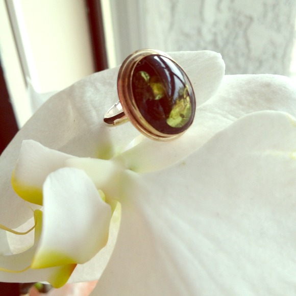 Vintage Sterling Silver Ring with Amber