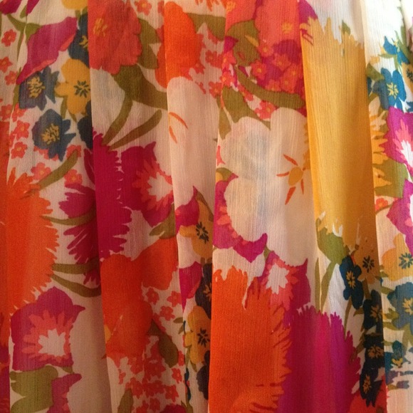 Strapless Forever21 summer dress - Picture 2 of 3