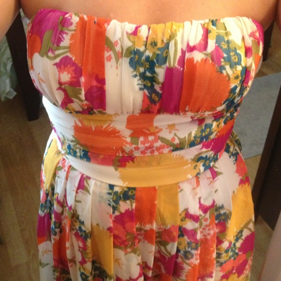 Strapless Forever21 summer dress - Picture 3 of 3