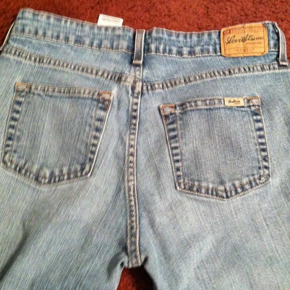 🎈🎈TRADED🎈🎈Levi signature jeans - Picture 4 of 4