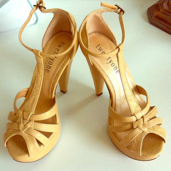 Summer sandals