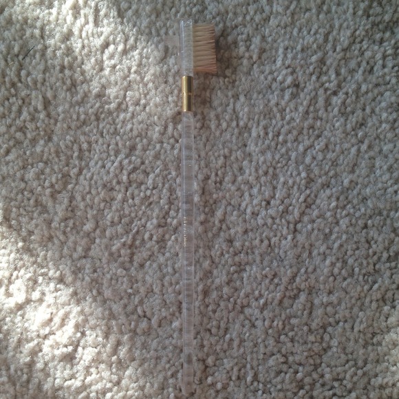 Makeup brushes! - Picture 2 of 4