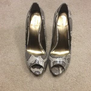 Brand new Nine West heels!