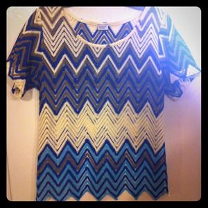 Medium Charming Charlie chevron shirt