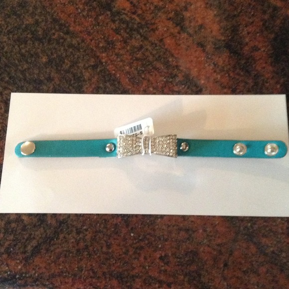 Diamond bow leather bracelet new