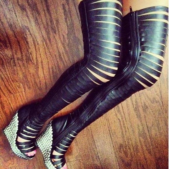 Jeffrey Campbell Shoes - LOOKING FOR THESE
