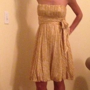 Yellow print BCBG dress!