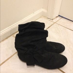 Rampage flat boot. Black suede. Size 8