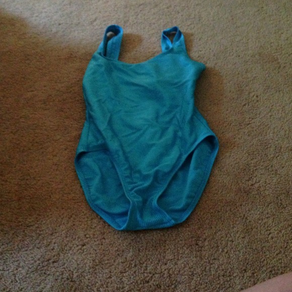 One piece suit