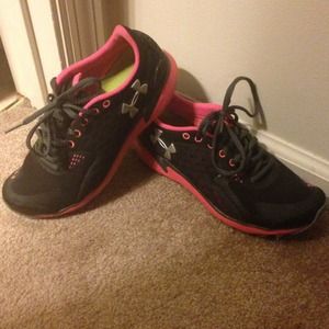 Under Armor shoes size 7