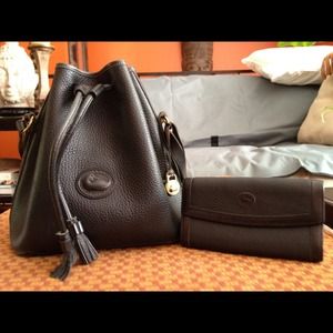 Vintage Dooney & Bourke drawstring bag & wallet
