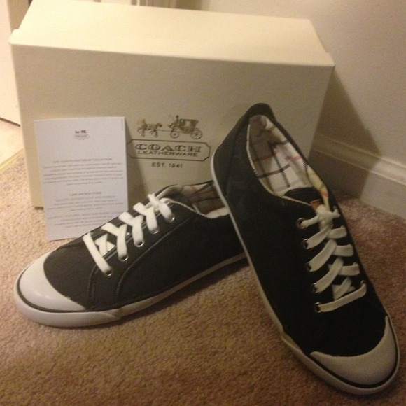 Coach Shoes size 7 Brand New