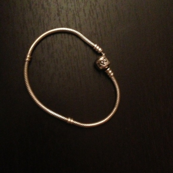 Silver pandora bracelet
