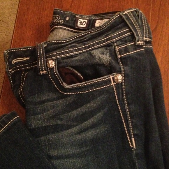 Miss Me size 30 jeans. Just like new!! - Picture 2 of 4