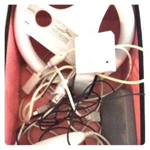 Bundle of wii accessories