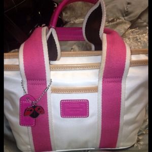 Auth Coach Handbag soo cute