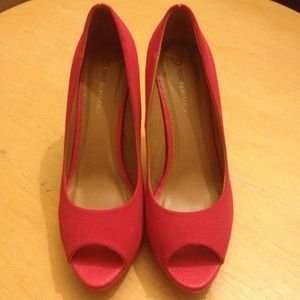 Put some spark in your style with these sexy shoes