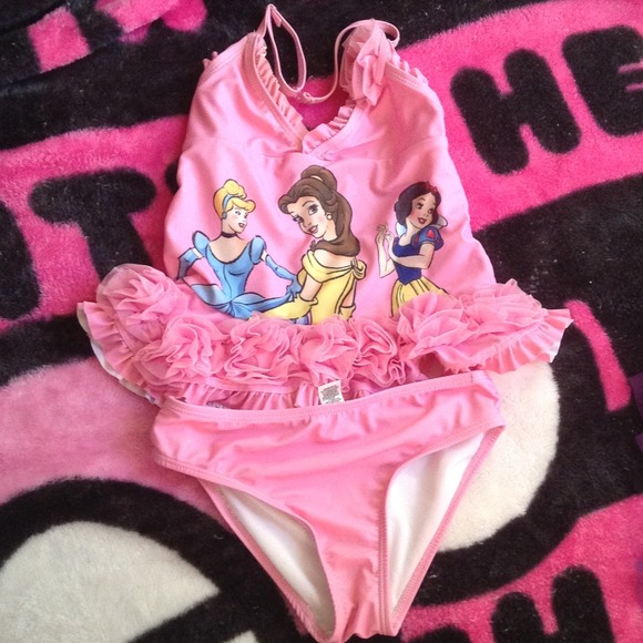 Bathing suite