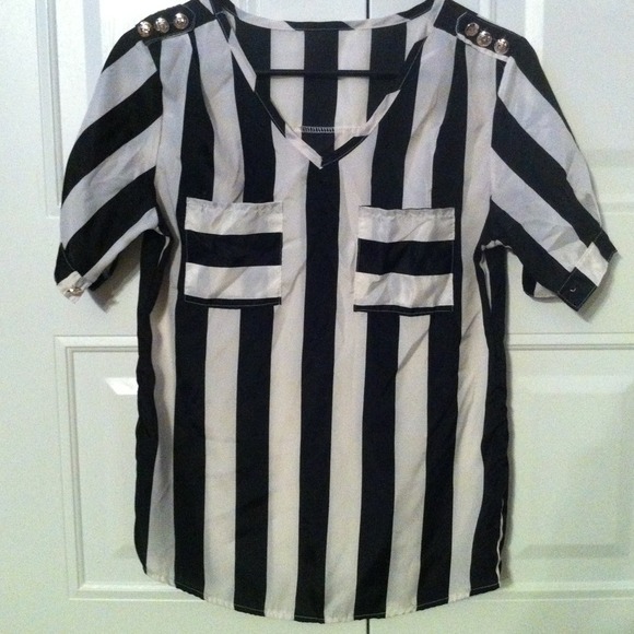 Tops - Black and white striped top