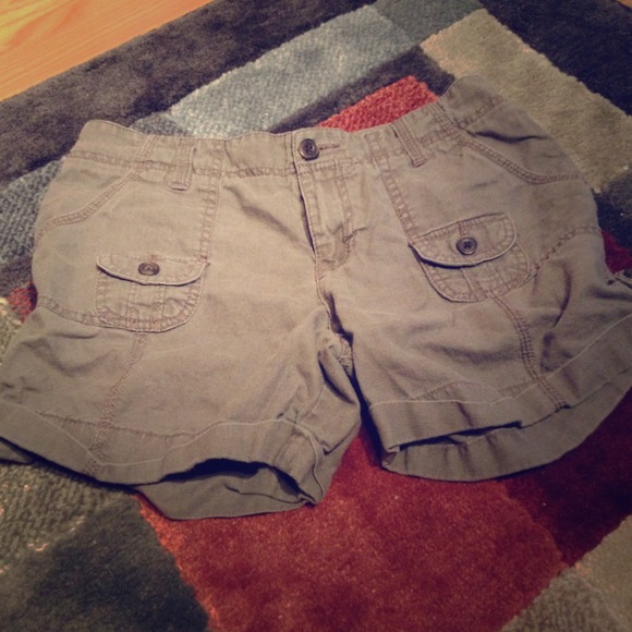 Green Cargo Shorts💜