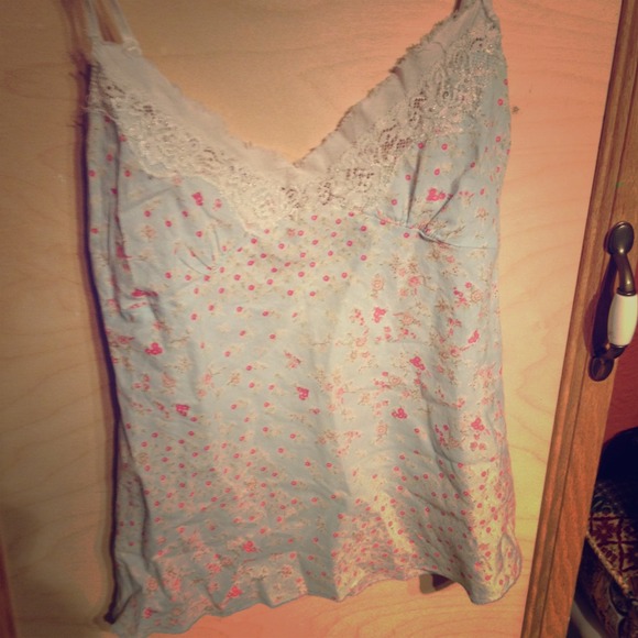 Vintage Floral top💜