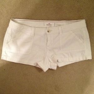 White hollister shorts