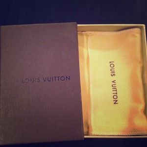 AUTHENTIC LOUIS VUITTON CARDHOLDER BOX AND DUSTBAG