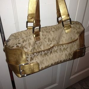 Michael Kors purse