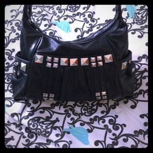 👜Pyramid Studded Black Shoulder Purse👜