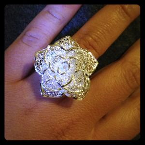 Silver plated flower ring