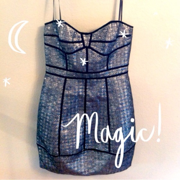 🌟SOLD🌟Laundry by Shelli Segal dress