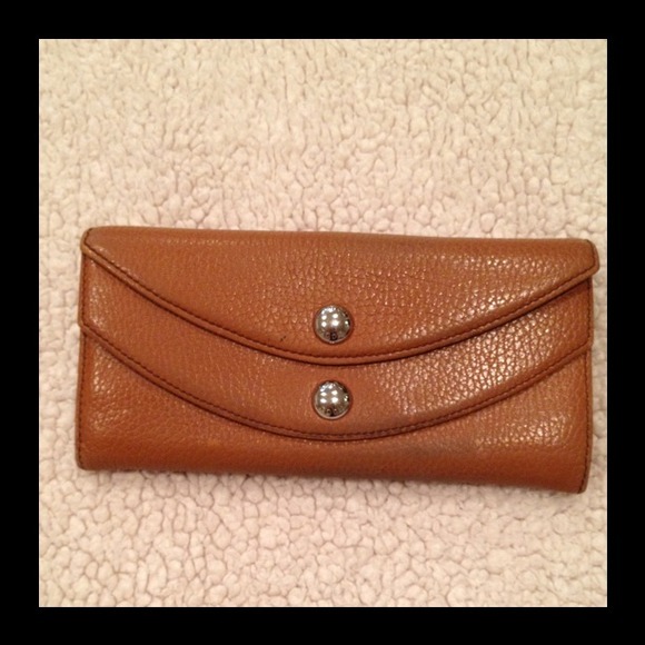 🎀SOLD!!!  Tod's Long Wallet in Cognac