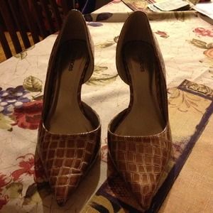 Super cute high heels