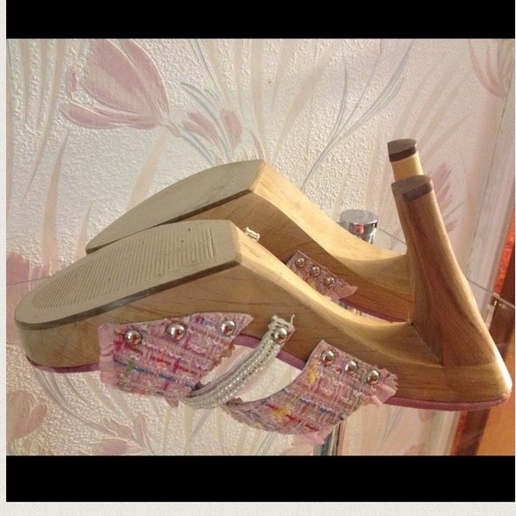 Steve Madden Birthday Cake Solid Wood Heels ! - Picture 4 of 4