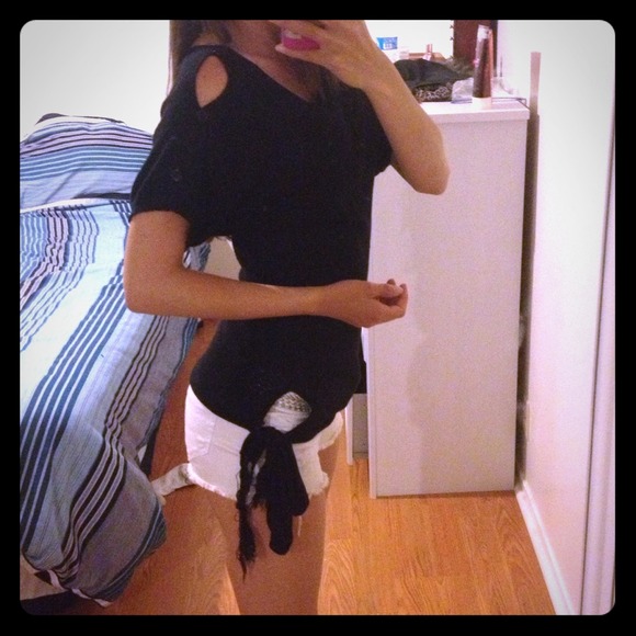 *not available* Cute black top
